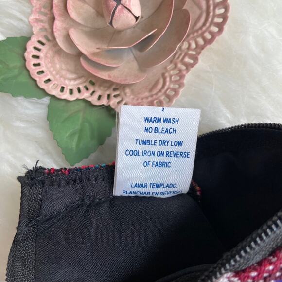 Free Hands Colorful Multicolored Woven Crossbody Purse - Picture 5 of 6